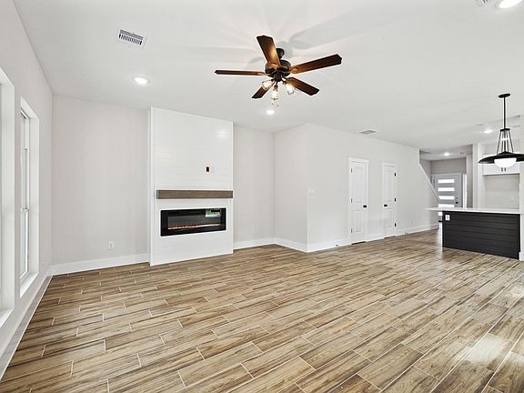 7911 Tower St, Houston, TX 77088 | MLS #35944575 | Zillow