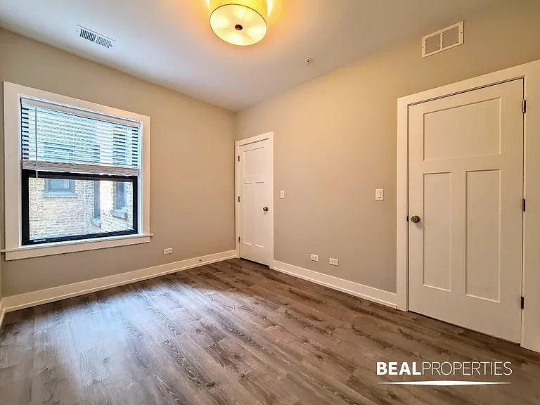 1002 Crain St #1 — Photo 11