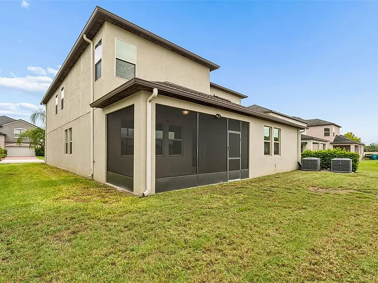 25057 Lambrusco Loop — Photo 47
