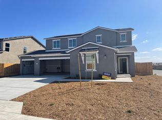 6812 Voyageurs Dr, Bakersfield, CA 93311