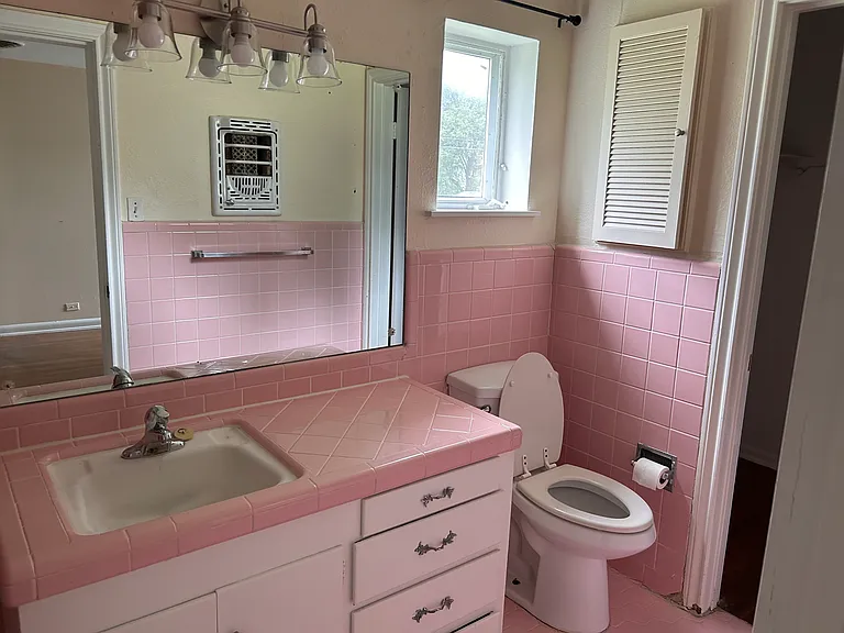 131 Bent St — Photo 18