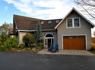 4020 Pops Rd, Charlevoix, MI 49720