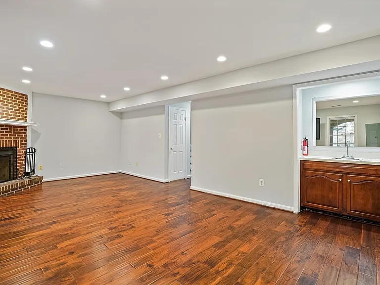 3711 Jenny Lynne Ln — Photo 30