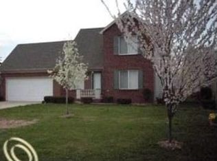 18731 Masonic Blvd, Roseville, MI 48066