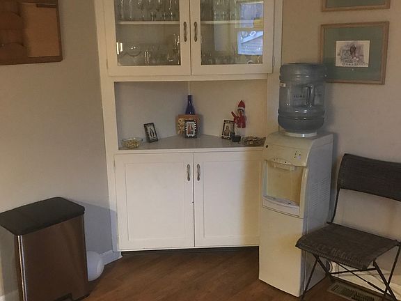 Kitchen built in cabinet