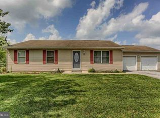 818 Hostetter Rd, Hanover, PA 17331