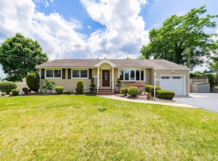 43 Lincoln Ave, East Brunswick, NJ 08816