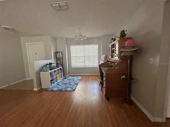4th image of 11315 NW 34th Ave Room 2