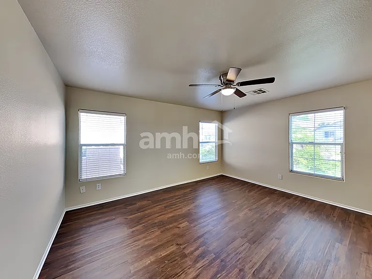 6317 Climbing Vine Ave — Photo 8