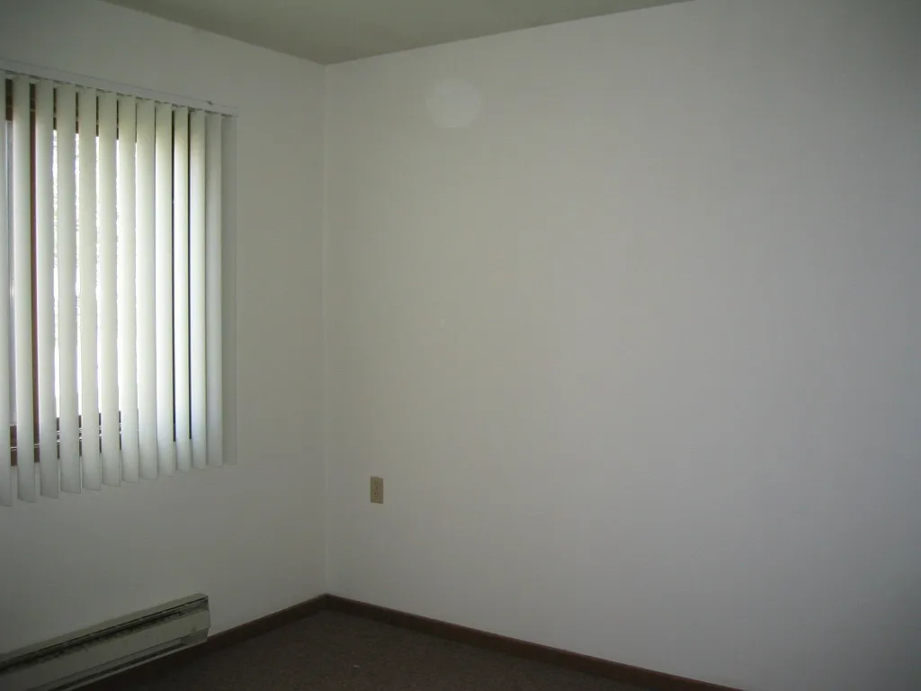 3 bed, $917 — Photo 4