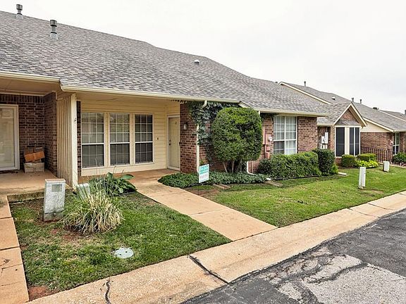 3rd image of 2320 Glenrock
