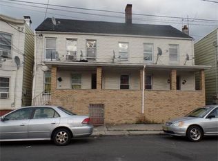 422-424 Mechanic St, Perth Amboy, NJ 08861