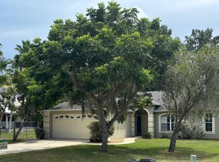 2704 Red Wing Vlg, Deland, FL 32720