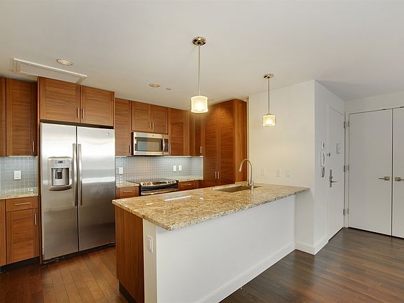 3rd image of 10820 71st Ave APT 4E
