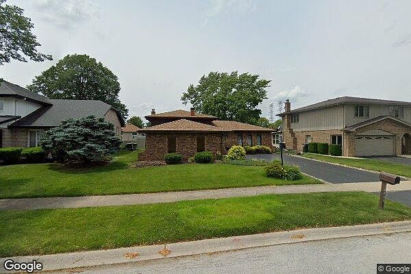 1st image of 18400 Carriage Ln