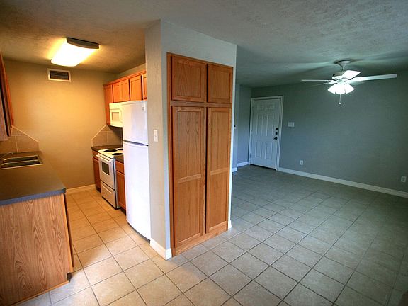 3rd image of 704 Gaytha Cir #704A