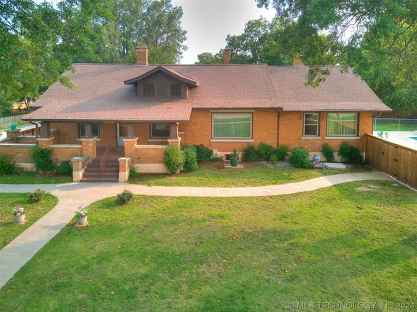 1103 W Canadian Ave, Vinita, OK 74301