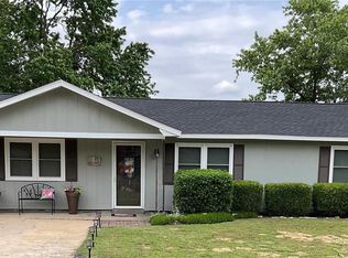 95 Harlene Dr, Sikeston, MO 63801