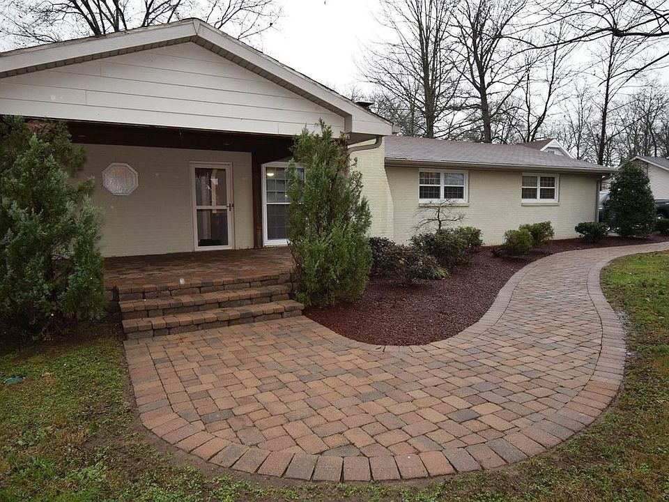 1st image of 1521 Smith Dr