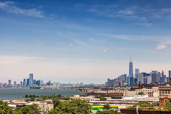 Rented by aptsandlofts.com | media 16