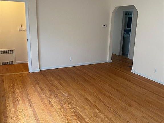 3rd image of 176 Uniondale Ave #1