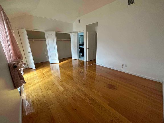 5th image of 33-24 106th St Floor 2