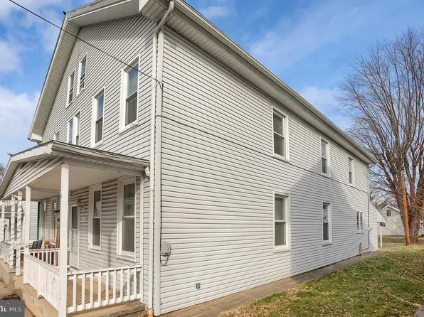 226 Armstrong St, Halifax, PA 17032