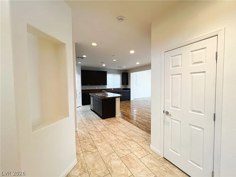 6423 Pochman Mesa St — Photo 6