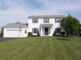 957 Limpet Dr, Webster, NY 14580