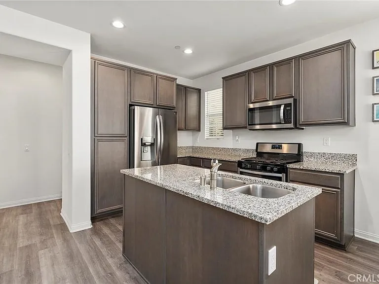 1721 Pantai Ave — Photo 8