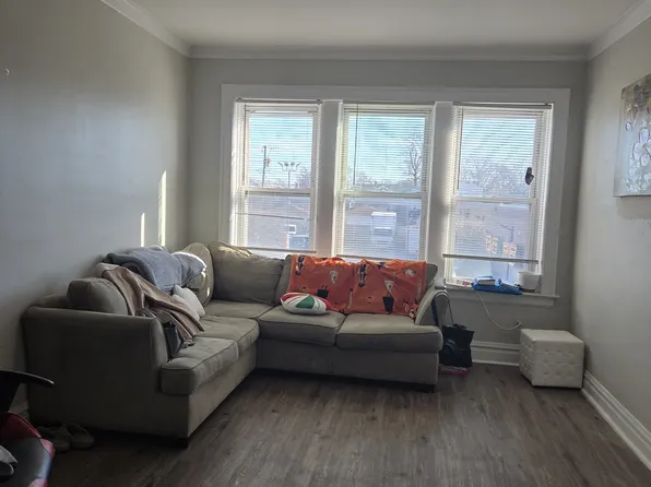 4852 W Diversey Ave APT 2F, Chicago, IL 60639