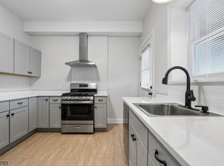 21 Union Pl #3, Summit, NJ 07901