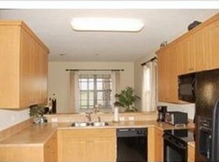 7649 Bristol Cir, Naples, FL 34120