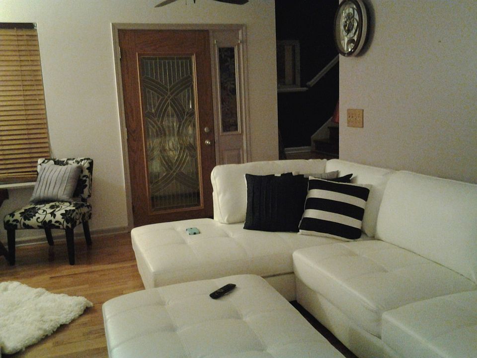 2nd image of 4201 Valley Rd