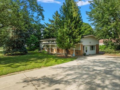 25670 Beck Rd, Novi, MI, 48374