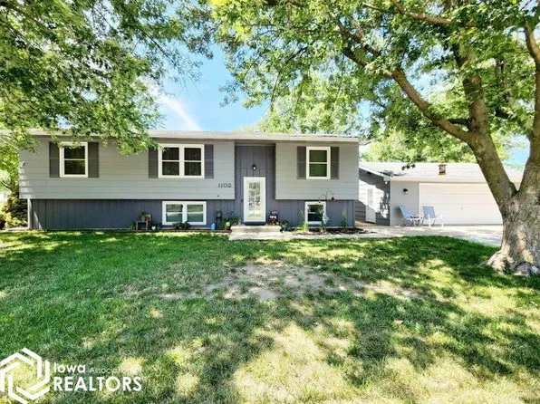 1102 Bancroft St, Chariton, IA 50049