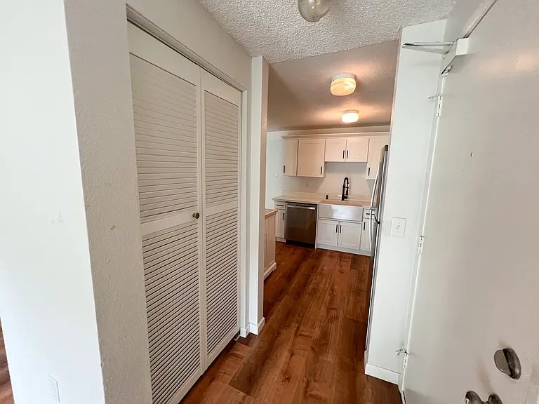 1150 Sunset Blvd NE #220 — Photo 5
