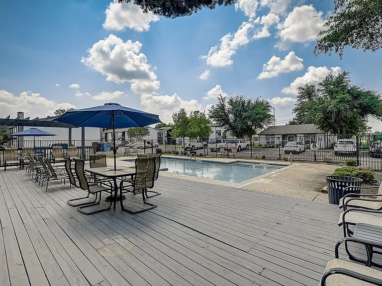 Summerwind Apartments — Photo 4