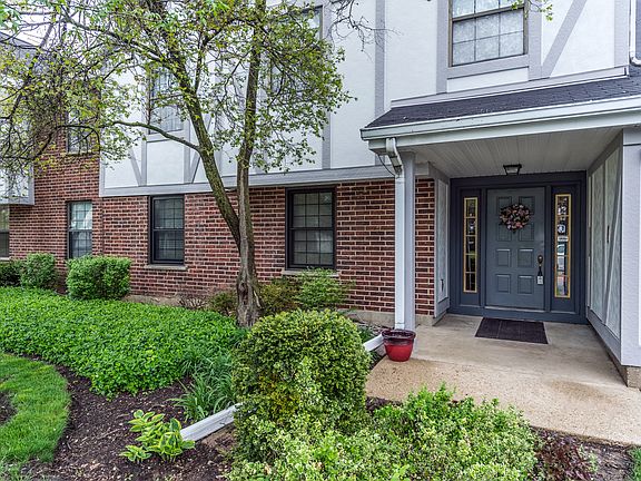 2nd image of 483 Elizabeth Dr Unit D