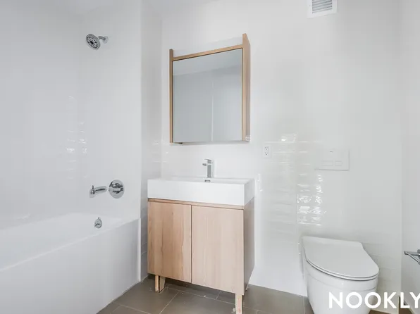 619 Throop Avenue image 13 of 42