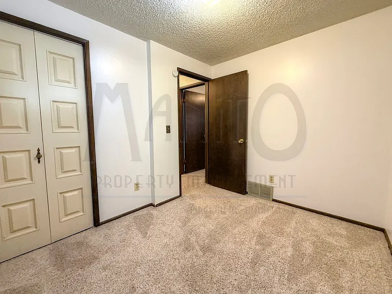 7924 E Indiana Ave — Photo 12