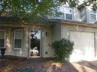 363 Trailside Ct, Carol Stream, IL 60188