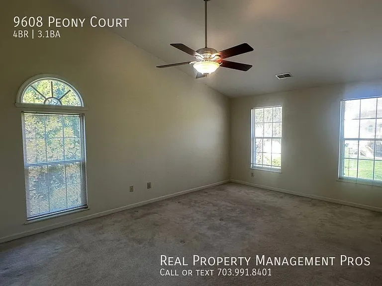 9608 Peony Ct — Photo 10