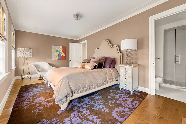 Sold by Douglas Elliman | media 18