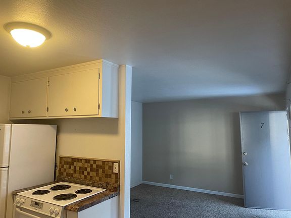 4th image of 1041 Winnemucca Ave APT 7