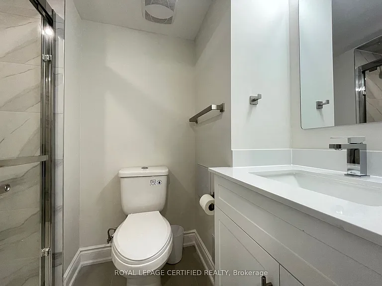 1227 McPhedran Point #2 — Photo 15