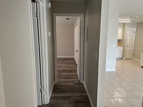 4th image of 3110 Harmon Ln #3110