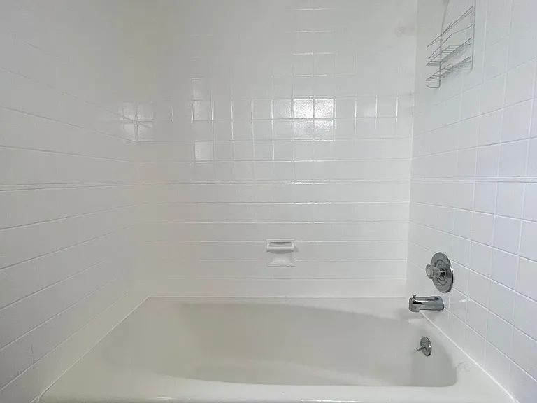 1015 Wehrle Dr #UP — Photo 7