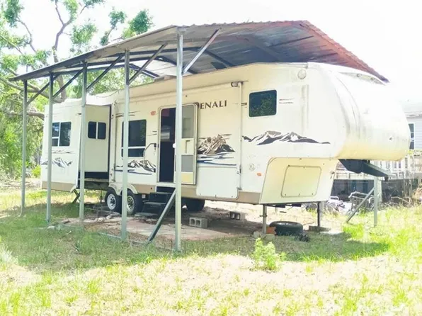 4888 Oxford St, Perry, FL 32348