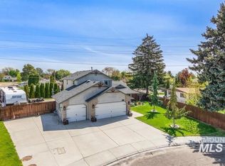 76 S Falcon Pl, Nampa, ID 83651